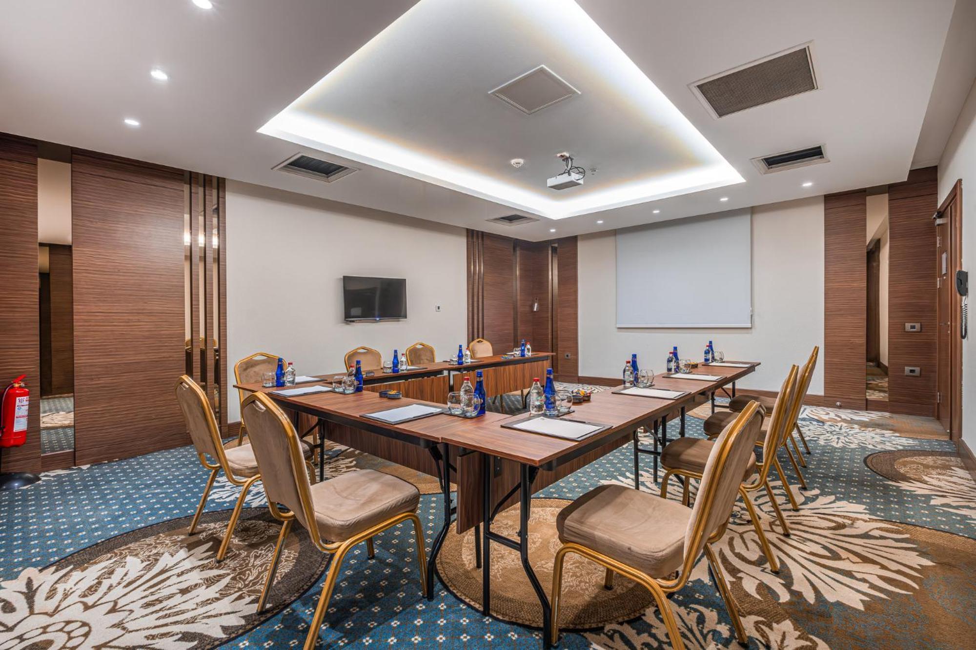 Holiday Inn Ankara - Cukurambar By Ihg Exterior foto