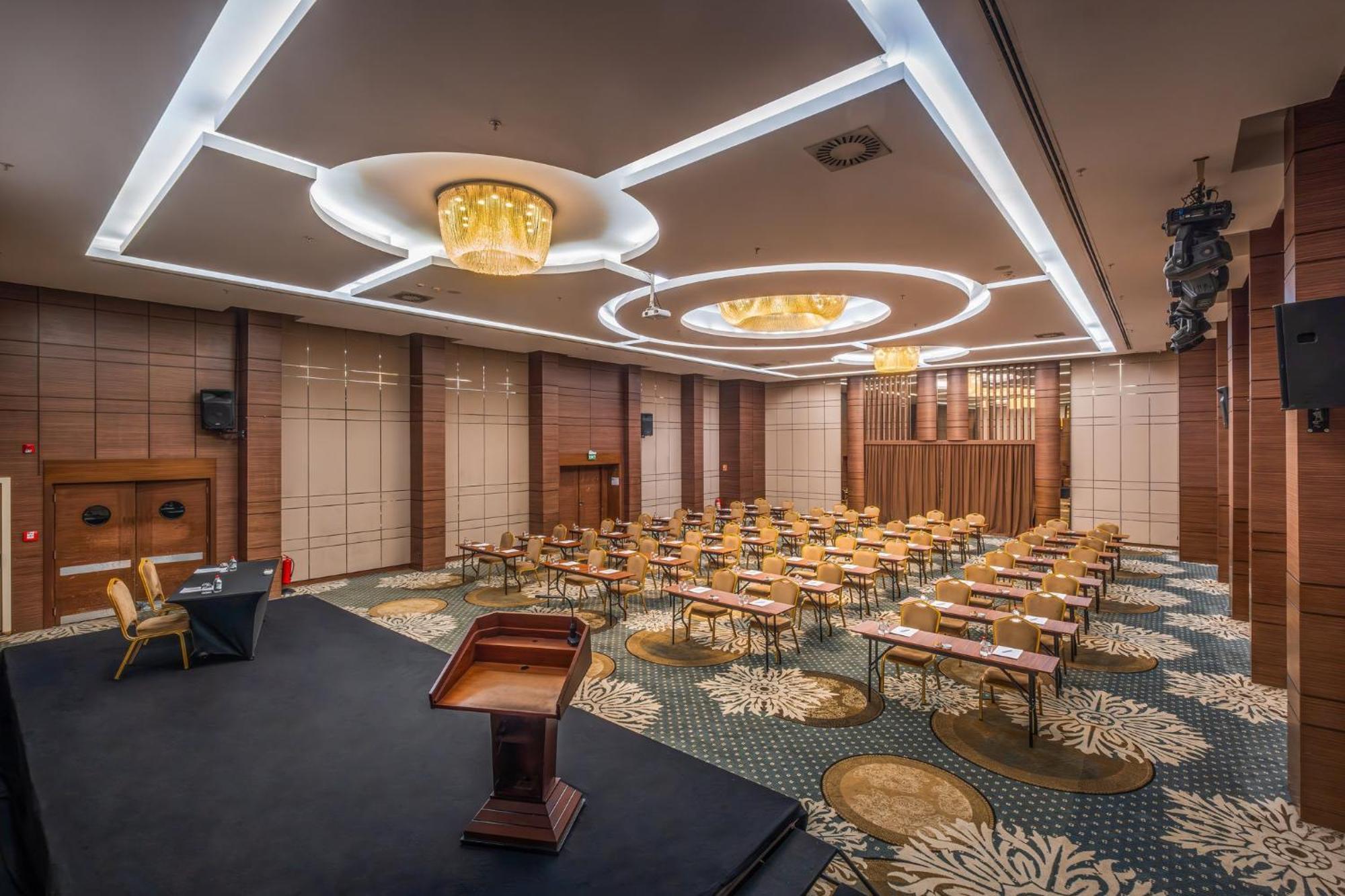 Holiday Inn Ankara - Cukurambar By Ihg Exterior foto
